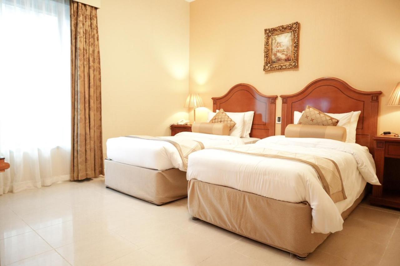 Royal Concorde Hotel & Suite Dubai Buitenkant foto