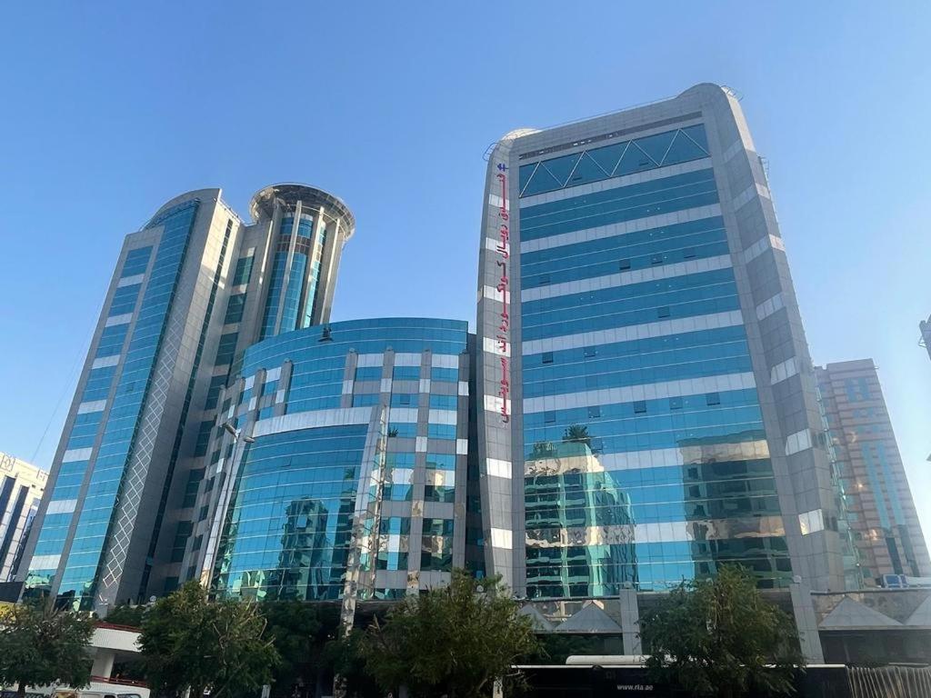 Royal Concorde Hotel & Suite Dubai Buitenkant foto